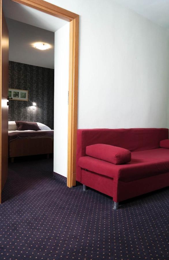 Hotel George ناداجن المظهر الخارجي الصورة
